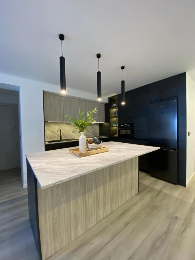 Precioso Apartamento A Estrenar En Centro De Nerja Bagian luar foto
